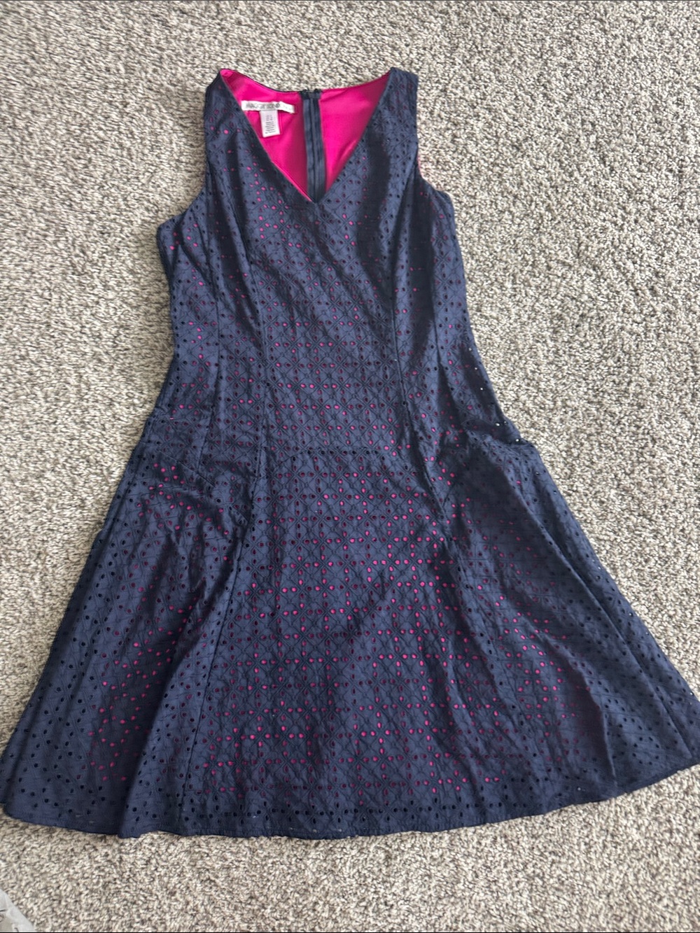 Maggy London Size 6 Navy Blue Eyelet Lace Hot Pink Lined Fit & Flare Dress
